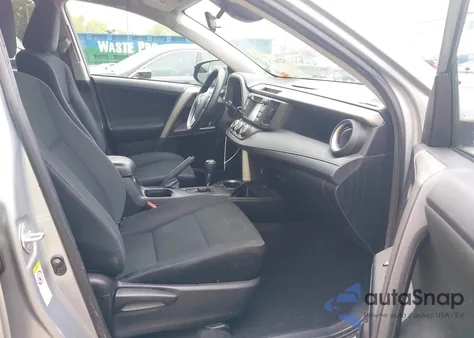 2018 Toyota Rav4 Le z USA, uszkodzony, nr VIN 2T3ZFREV4JW449497